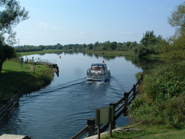 The River Great Ouse at Earith lock